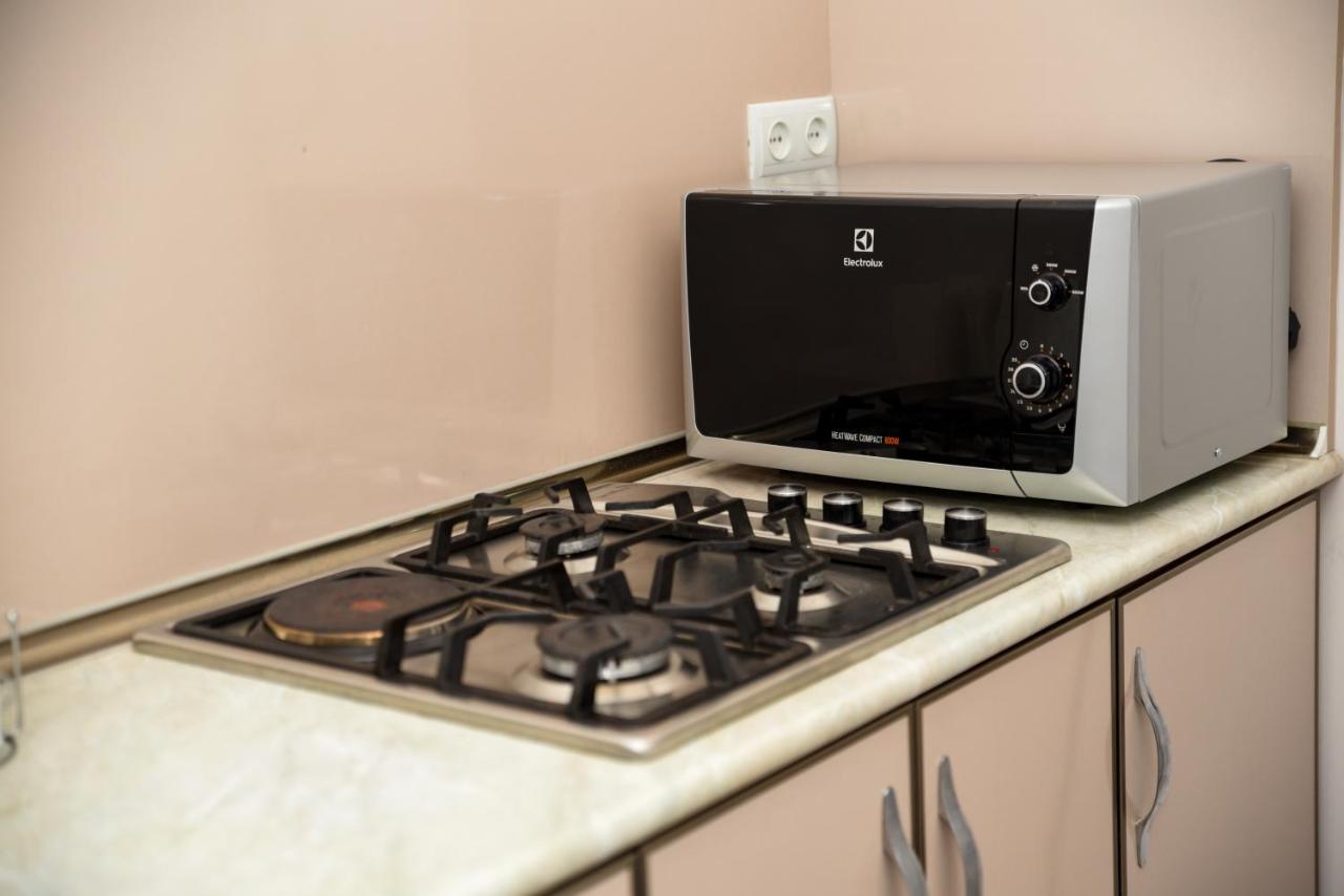 Hayi Tun Guest House Goris Exteriör bild